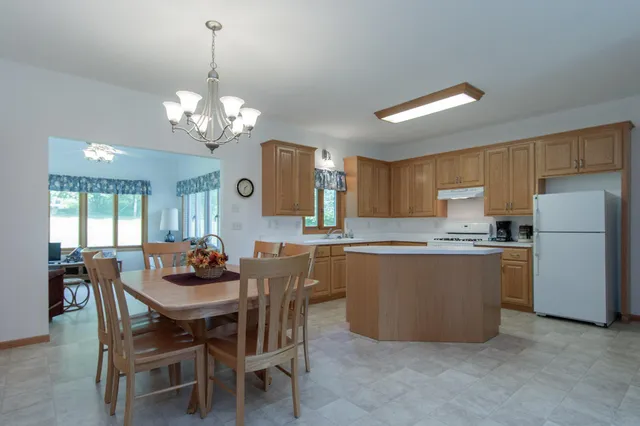 $719,900 | 3211 Ivory Street, Isle, MN 56342