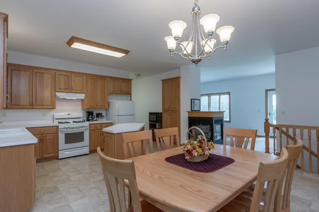 $719,900 | 3211 Ivory Street, Isle, MN 56342