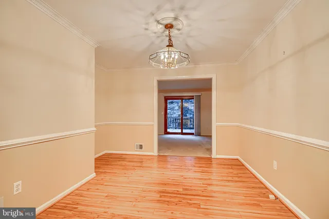 $2,900 | 414 Five Farms Lane, Lutherville-Timonium, MD 21093