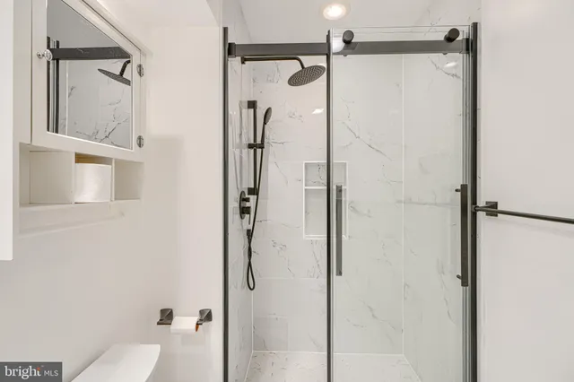 $2,900 | 414 Five Farms Lane, Lutherville-Timonium, MD 21093