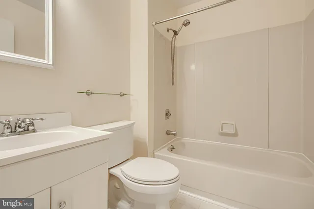 $2,900 | 414 Five Farms Lane, Lutherville-Timonium, MD 21093