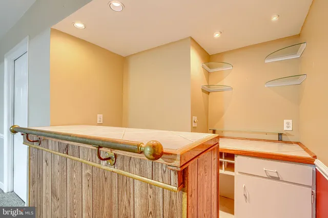 $2,900 | 414 Five Farms Lane, Lutherville-Timonium, MD 21093