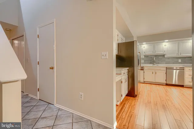 $2,900 | 414 Five Farms Lane, Lutherville-Timonium, MD 21093