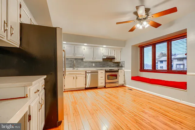 $2,900 | 414 Five Farms Lane, Lutherville-Timonium, MD 21093