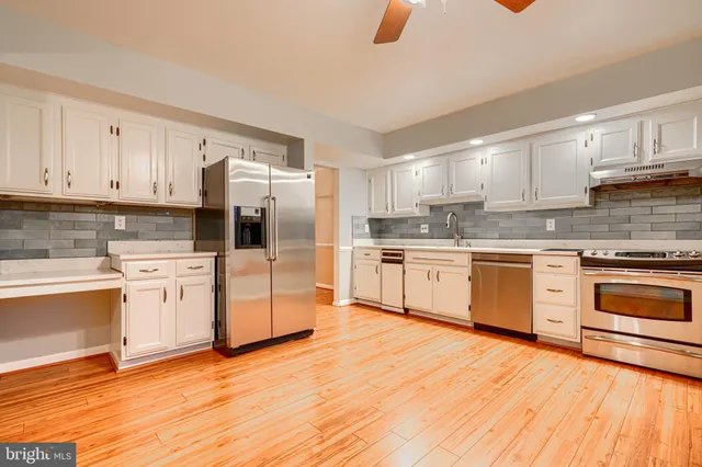 $2,900 | 414 Five Farms Lane, Lutherville-Timonium, MD 21093