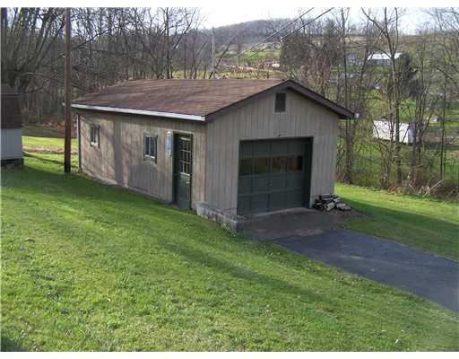 388 Prison Road Waynesburg, PA 15370 - Photo 3 of 7 Parking Lot/Garage. Detached Garage