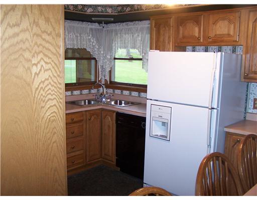 388 Prison Road Waynesburg, PA 15370 - Photo 4 of 7 Kitchen.