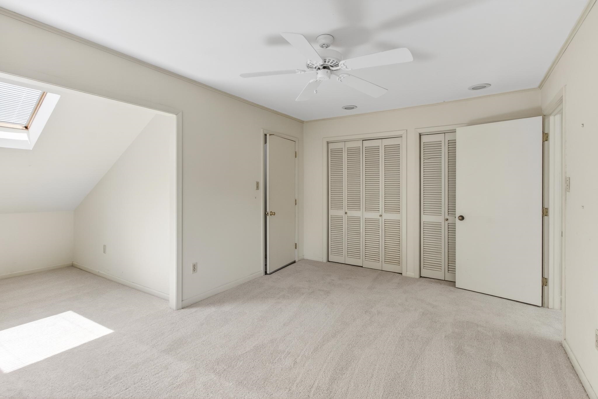 3121 Beechrun Drive Memphis, TN 38128 - Photo 26 of 40 This home overflows with closet and storage space! Ahead, you'll see the two double closets in the 2nd guest bedroom. Beautiful new carpet also adorns the upstairs.