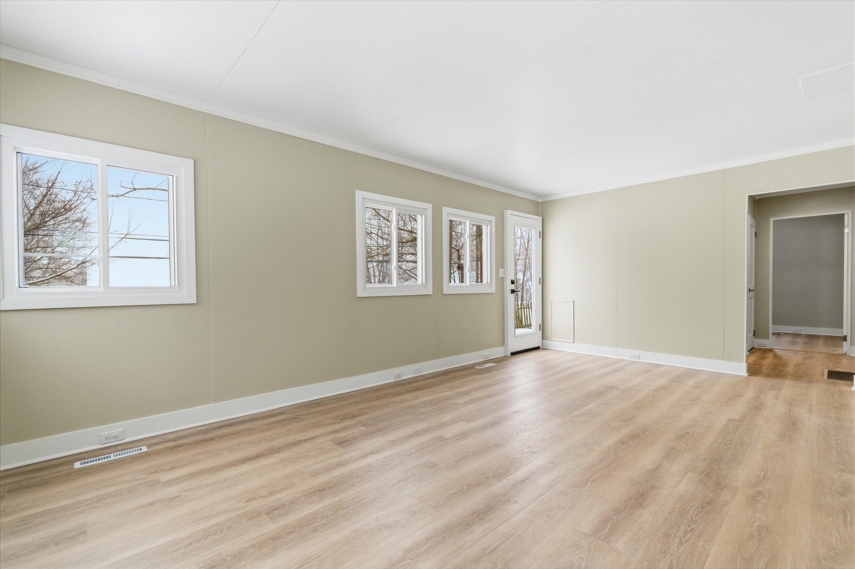 2029 Ferdon Road Ann Arbor, MI 48104 - Photo 4 of 32 06-06