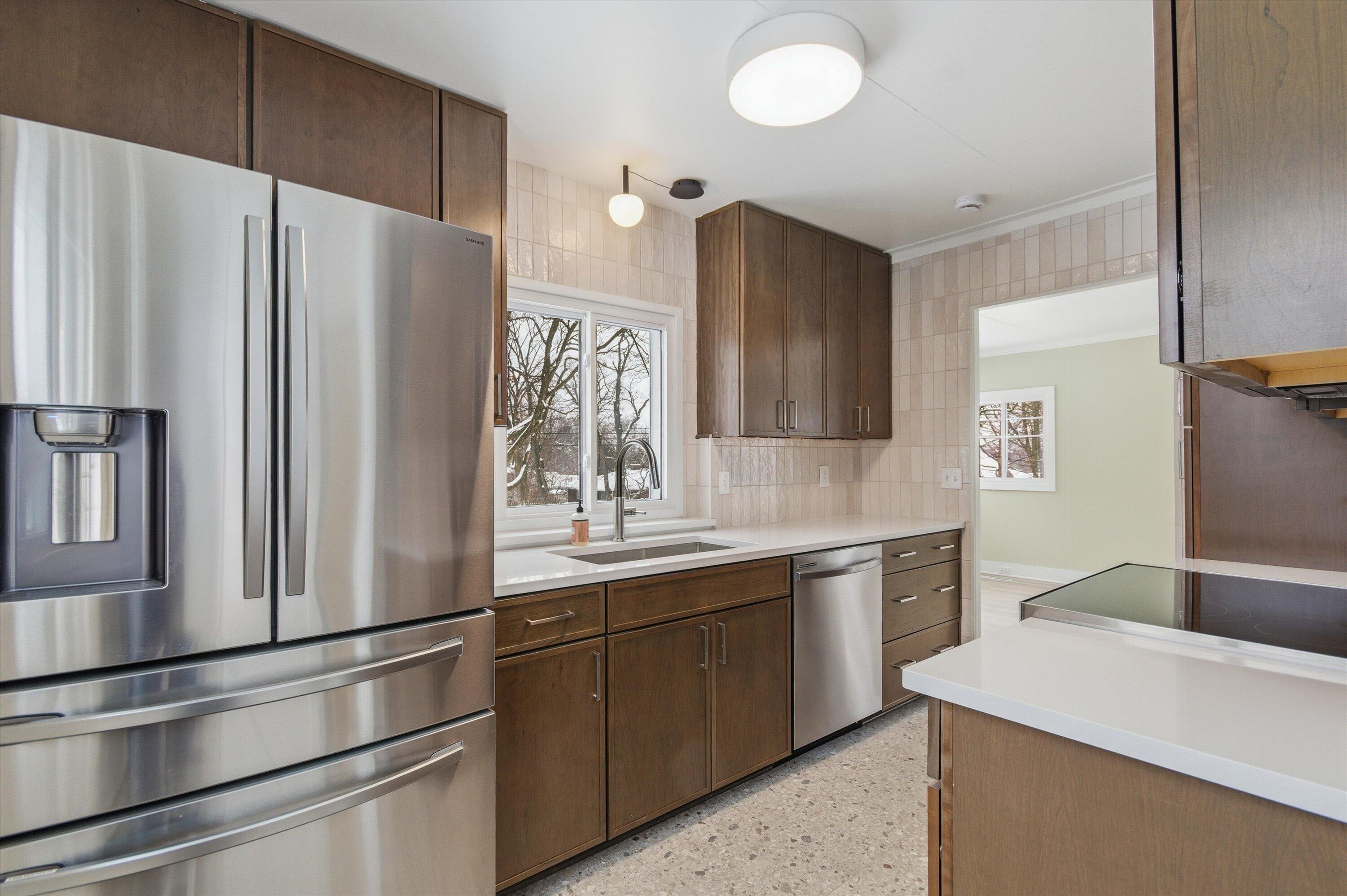 2029 Ferdon Road Ann Arbor, MI 48104 - Photo 9 of 32 11-11