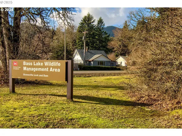 $422,000 | 1015 East Cascade Drive, North Bonneville, WA 98639