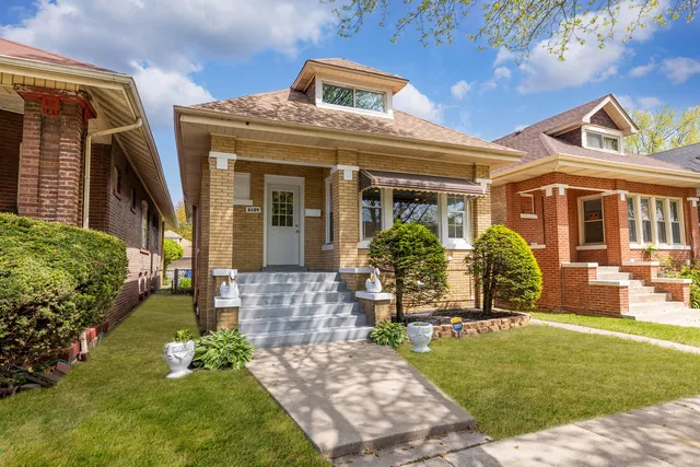 a view of a house with garden