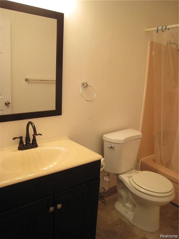 339 Lysander Street, Unit 2 Rochester, MI 48307 - Photo 5 of 7