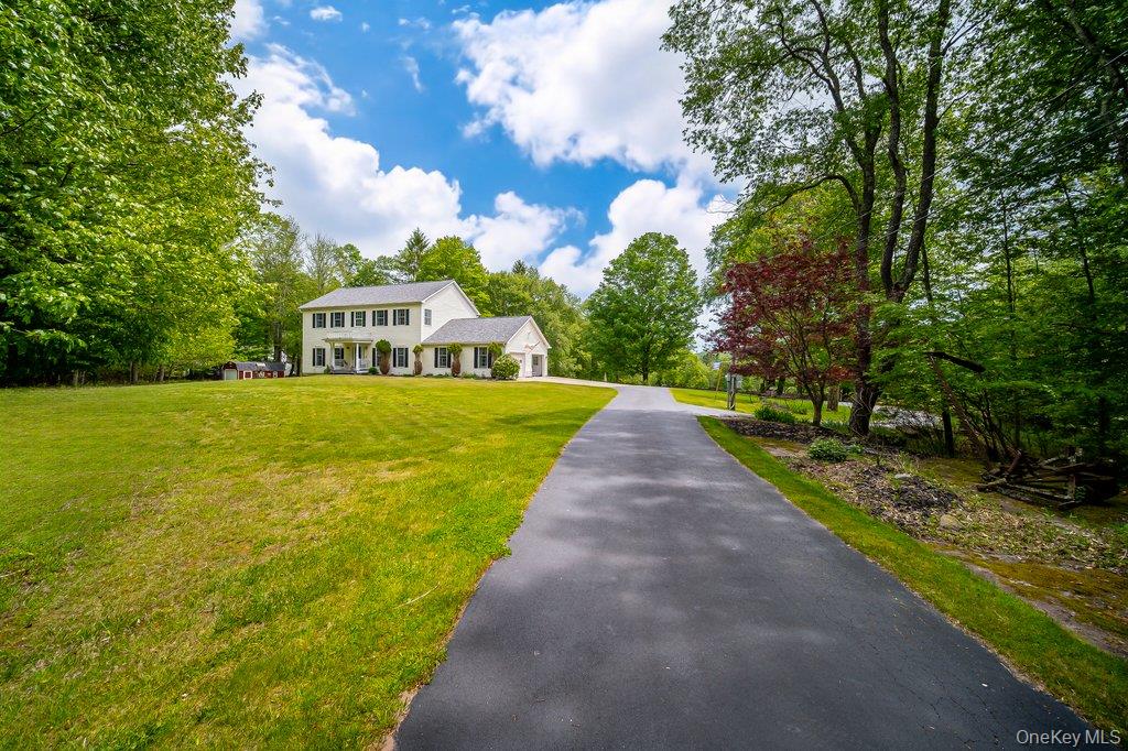 369 Grey Road South Fallsburg, NY 12779 - Photo 5 of 47