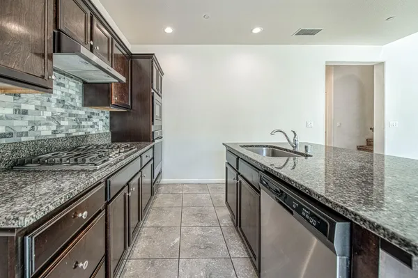 $390,000 | 1286 Piazza Lane, Clovis, CA 93612