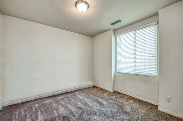 $390,000 | 1286 Piazza Lane, Clovis, CA 93612