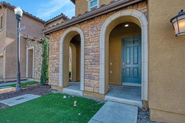 $390,000 | 1286 Piazza Lane, Clovis, CA 93612