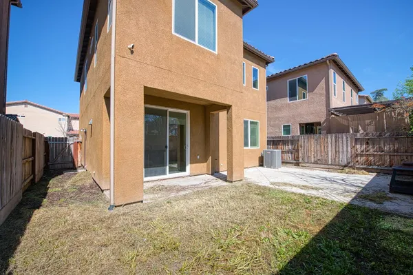 $390,000 | 1286 Piazza Lane, Clovis, CA 93612