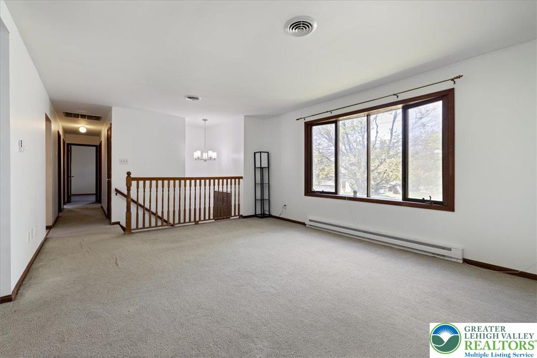 1250 Minesite Road Allentown, PA 18103 - Photo 7 of 39
