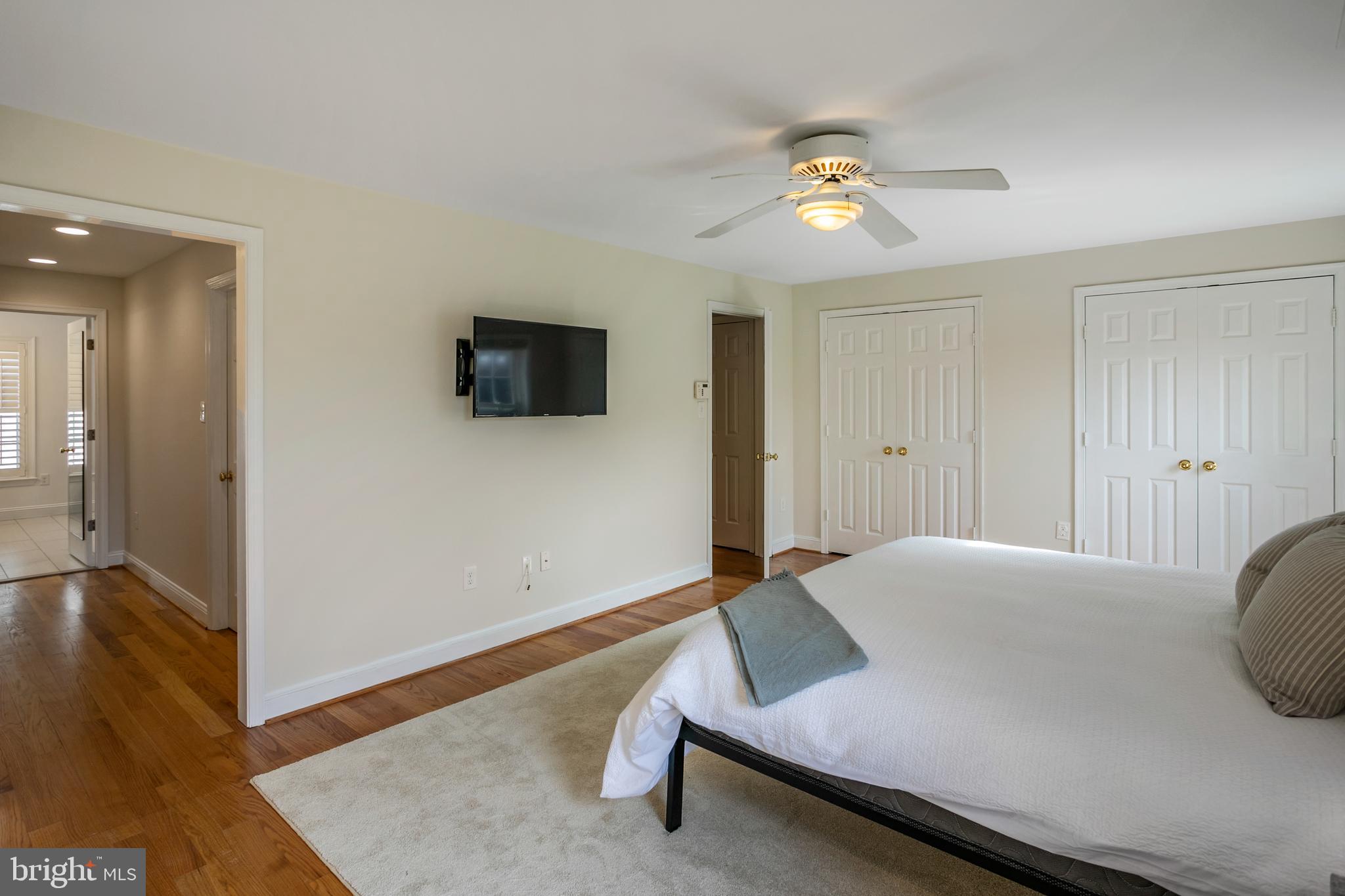 3548 Reservoir Road Northwest Washington, DC 20007 - Photo 11 of 29 Primary Bedroom