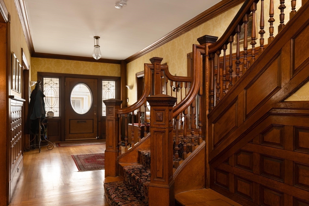 11 Abbottsford Road Brookline, MA 02446 - Photo 4 of 23