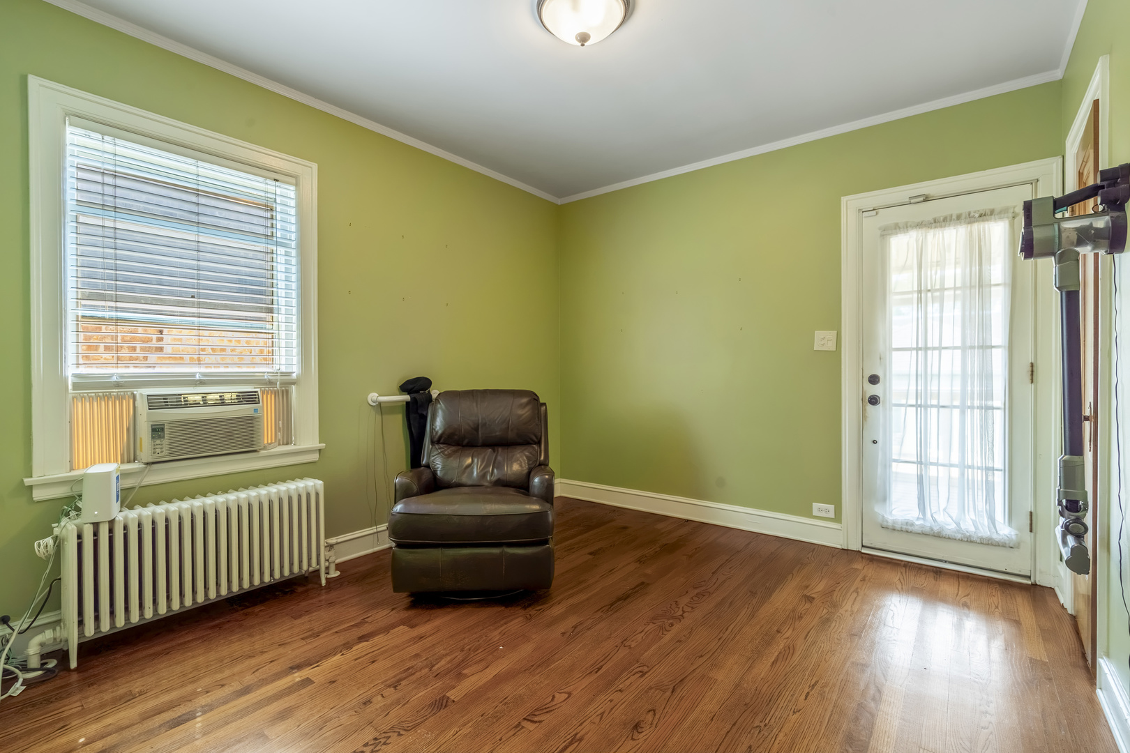1748 North Rutherford Avenue Chicago, IL 60707 - Photo 13 of 37 Gallery Image 13