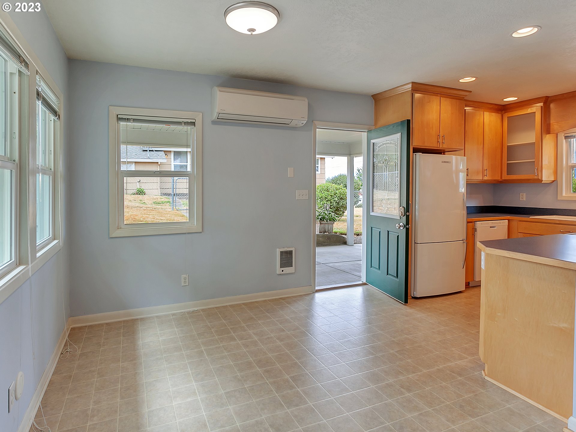 406 3rd Street Gaston, OR 97119 - Photo 3 of 28 Gallery Image 3