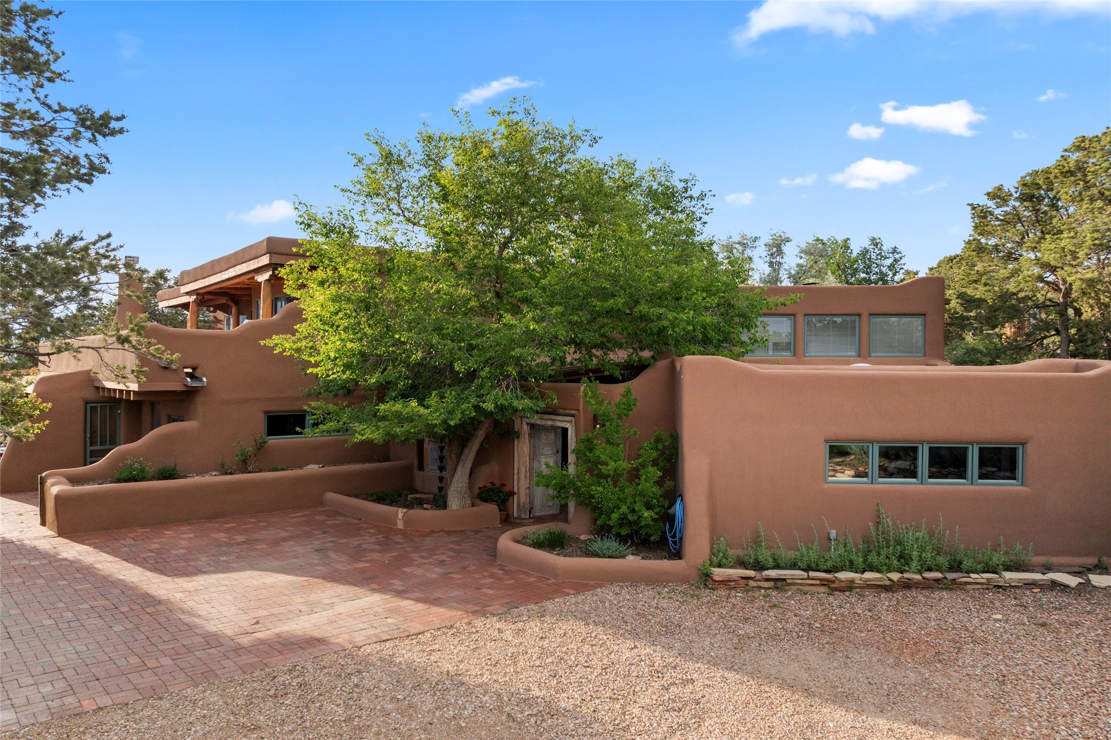 15 Cielo Cumbre Road Santa Fe, NM 87505 - Photo 3 of 46 Main House