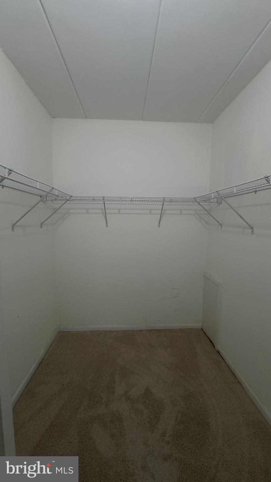 6270 Edsall Road, Unit 301 Alexandria, VA 22312 - Photo 10 of 14