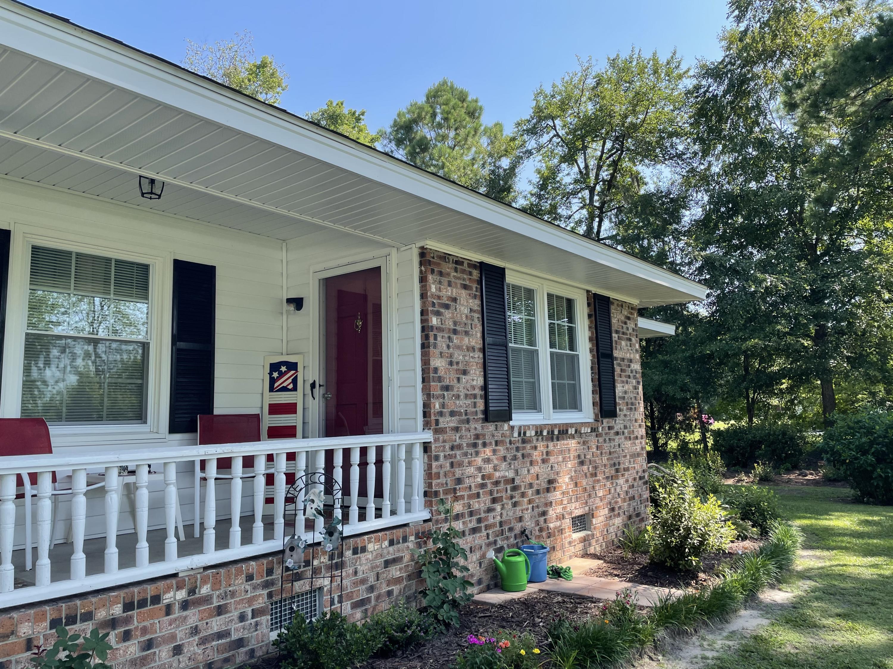 140 County Rd S-45-139 Kingstree, SC 29556 - Photo 2 of 19 IMG_8370