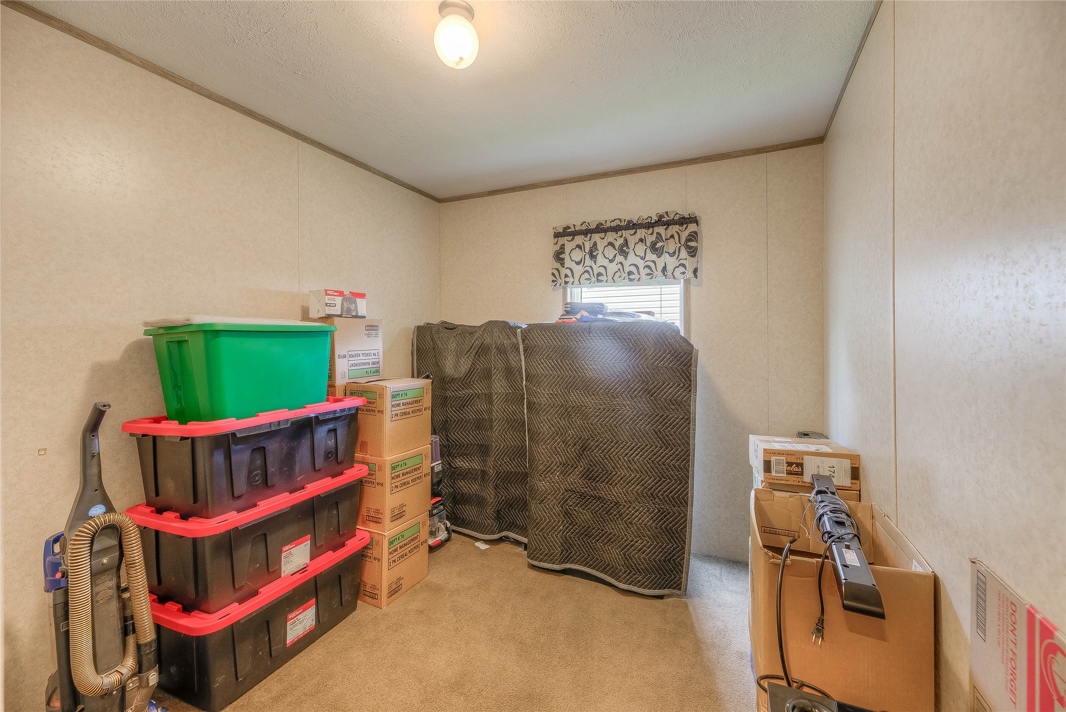 138 Pecan Onalaska, TX 77360 - Photo 10 of 33 a view of furniture in a room