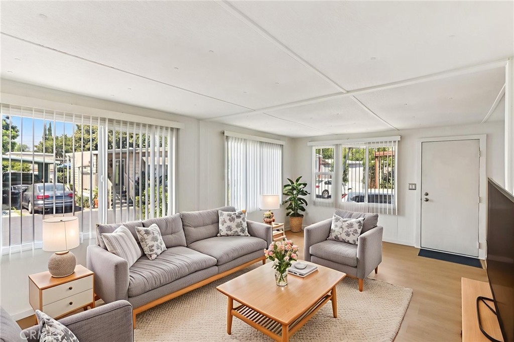 9340 Foothill Boulevard, Unit 61 Rancho Cucamonga, CA 91730 - Photo 2 of 31