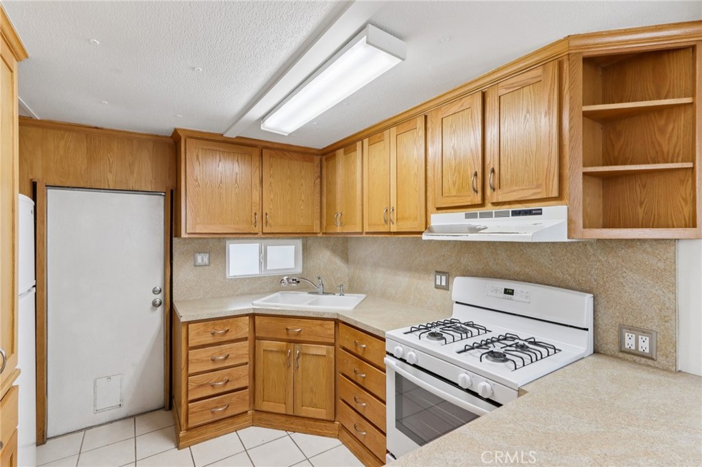 9340 Foothill Boulevard, Unit 61 Rancho Cucamonga, CA 91730 - Photo 7 of 31