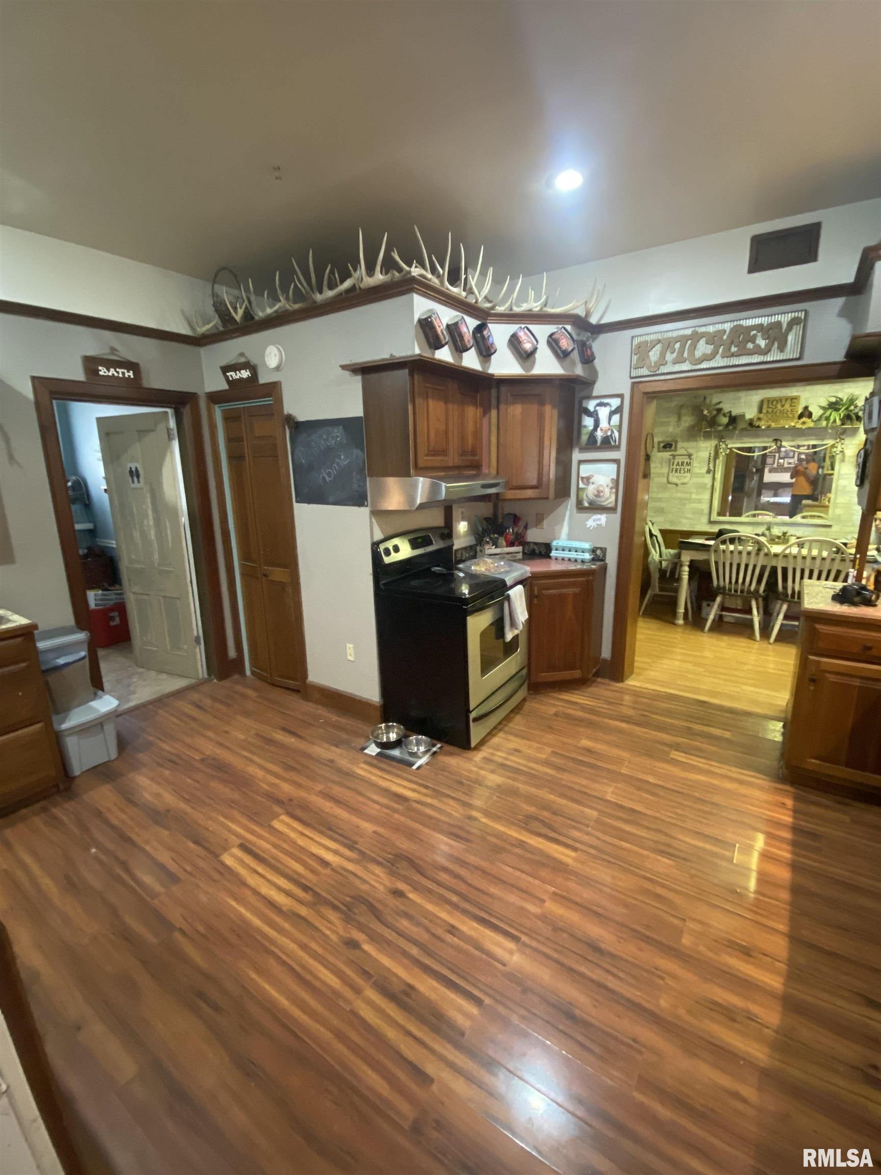 842 Flinn Road Franklin, IL 62638 - Photo 4 of 15