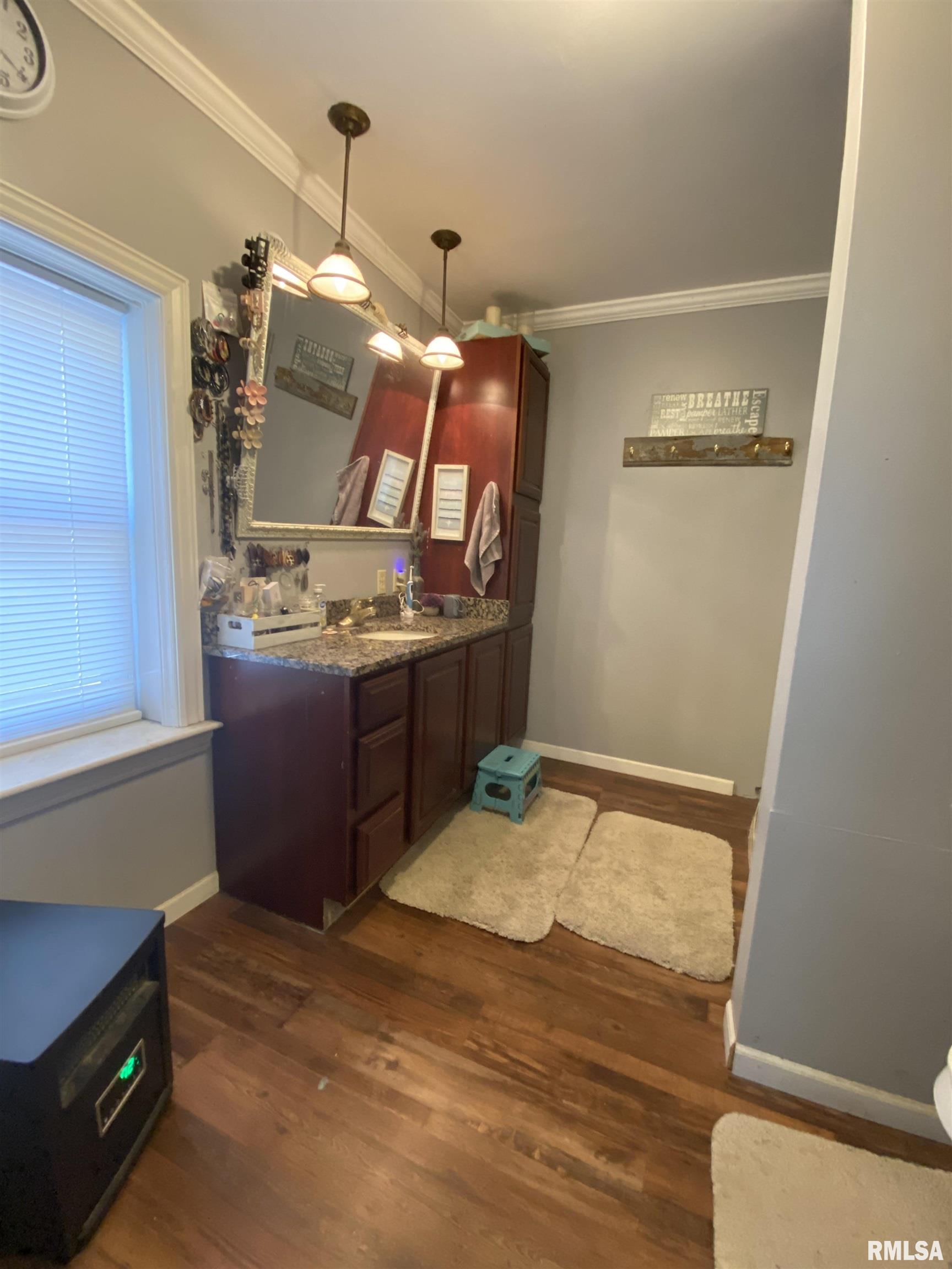 842 Flinn Road Franklin, IL 62638 - Photo 9 of 15