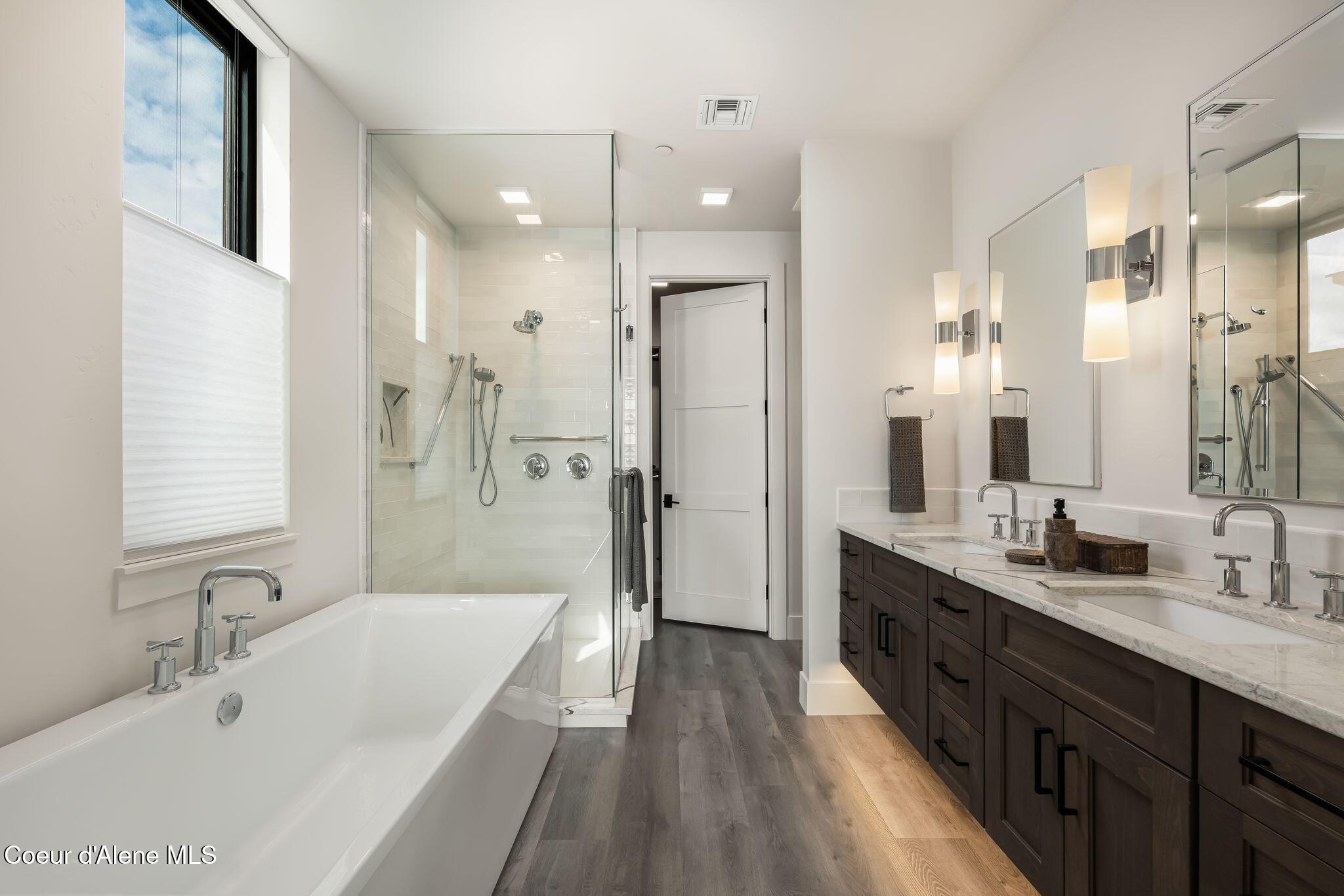 802 Sandpoint Avenue, Unit 8301 Sandpoint, ID 83864 - Photo 26 of 61 20_A7404358