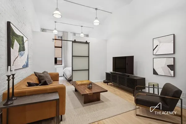 $6,000 | 39 East 12th Street, Unit 310 | Greenwich Village