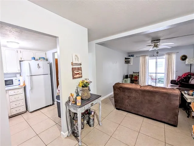 $76,500 | 1868 Sunny Drive, Unit F26, Bradenton, FL 34207