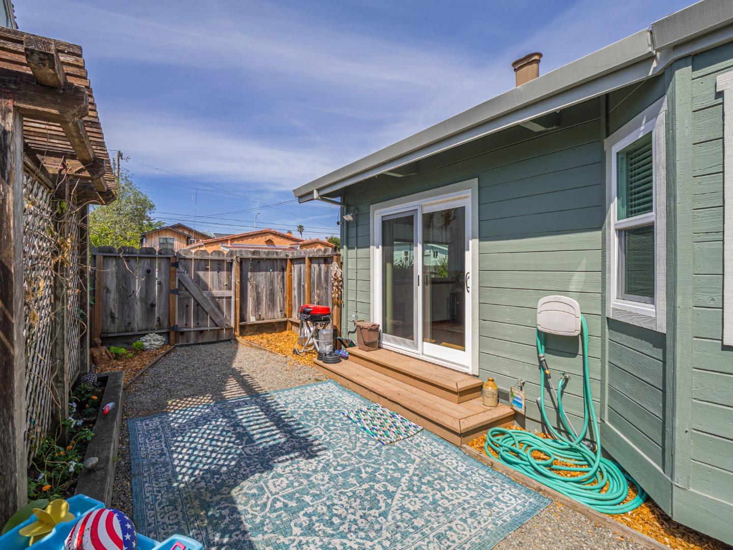 620 Sumner Street Santa Cruz, CA 95062 - Photo 26 of 71