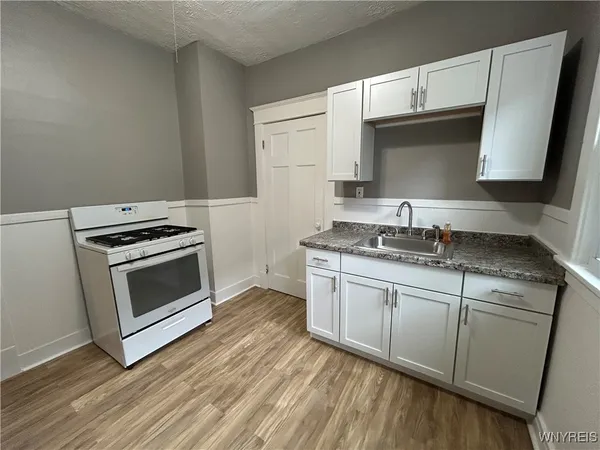 $1,250 | 108 Lisbon Avenue, Buffalo, NY 14214