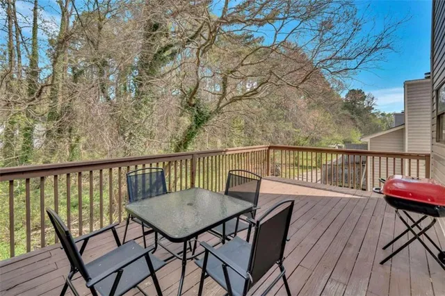 $3,500 | 2101 Valley Oaks Drive Southeast, Smyrna, GA 30080