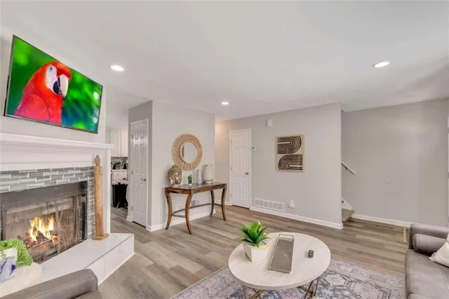 $3,500 | 2101 Valley Oaks Drive Southeast, Smyrna, GA 30080