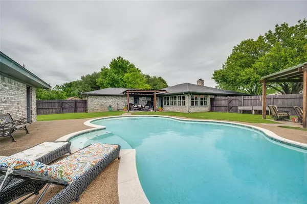 $489,900 | 104 Brookview, Decatur, TX 76234