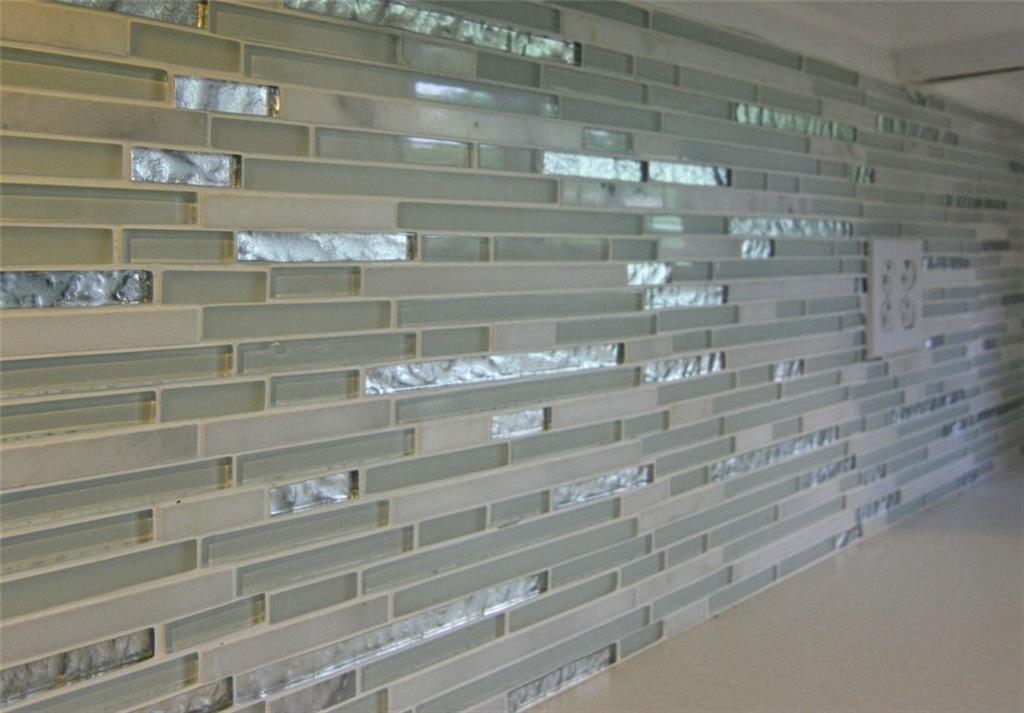 105 Center Church Road Canonsburg, PA 15317 - Photo 10 of 25 Easy-care glass tile backsplash enhances this kitchen...