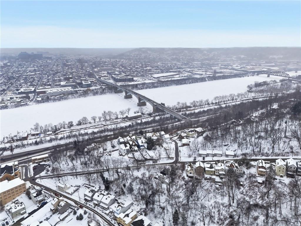 106 Logan Street Pittsburgh, PA 15209 - Photo 34 of 40 a view of city and ocean
