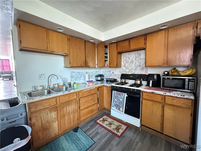 $545,000 | 837 Niagara Street, Buffalo, NY 14213