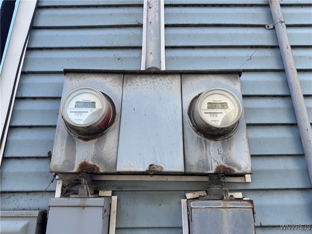 837 Niagara Street Buffalo, NY 14213 - Photo 8 of 43