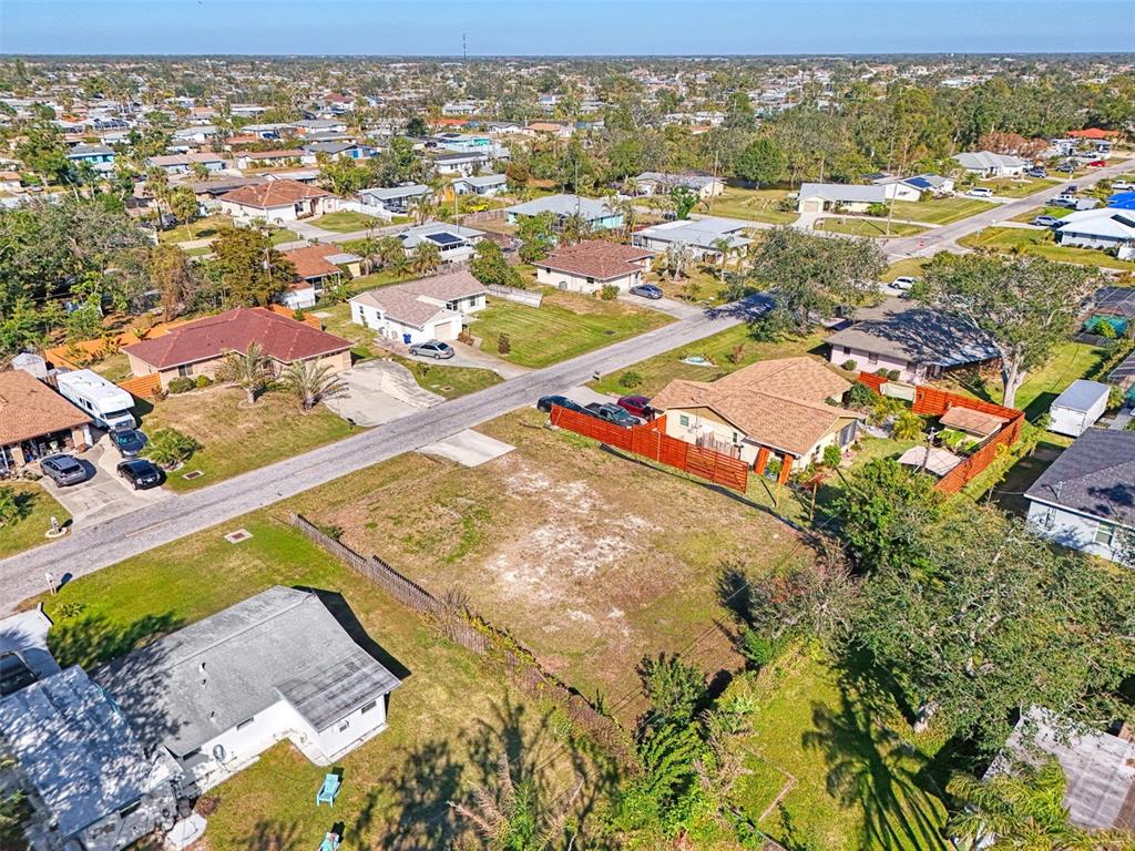548 Morningside Road Venice, FL 34293 - Photo 14 of 22 an aerial view of residential houses with outdoor space