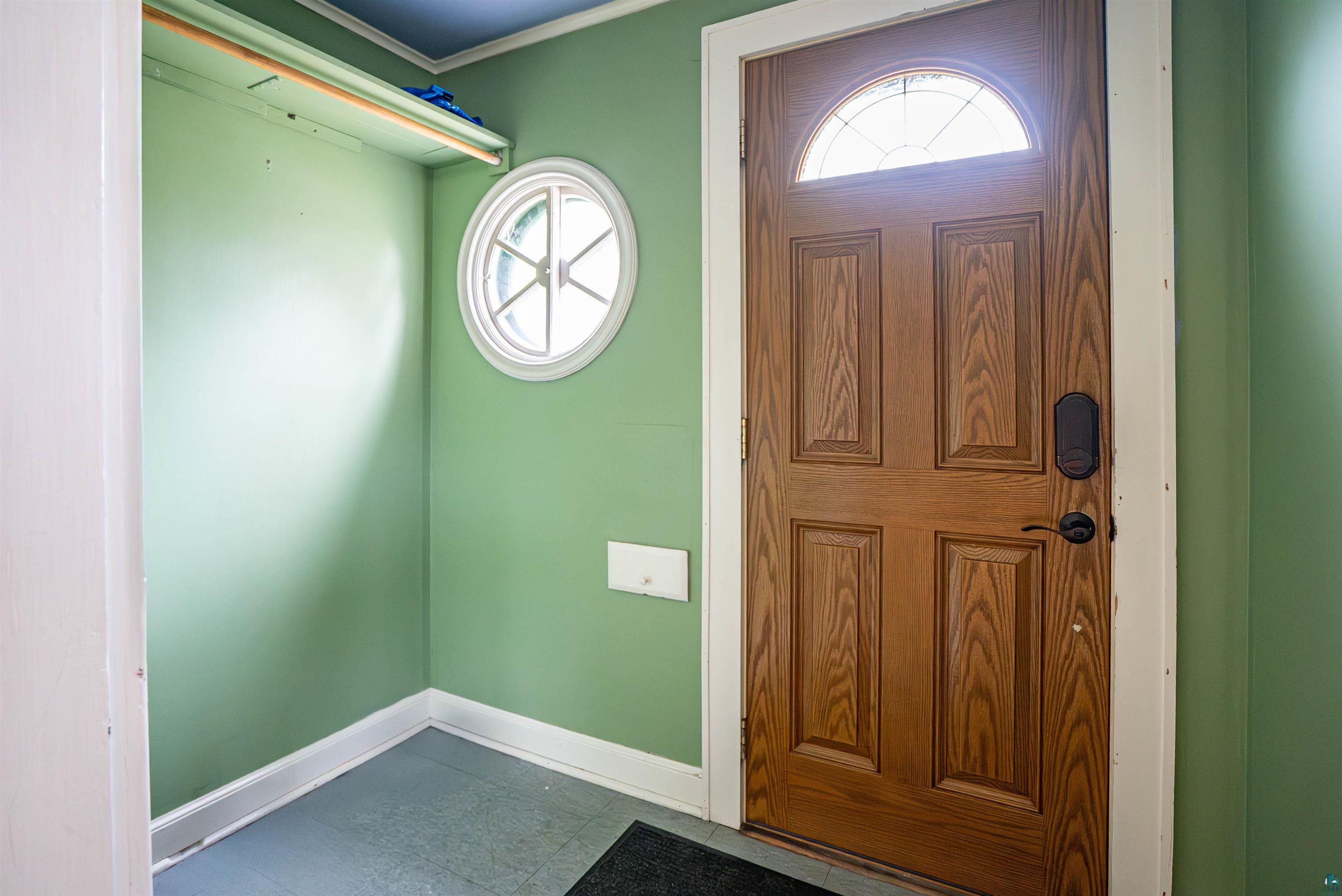 1308 North 16th Street Superior, WI 54880 - Photo 4 of 34