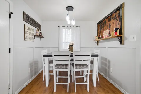 $375,000 | 1858 County Road 2066, Hull, TX 77564